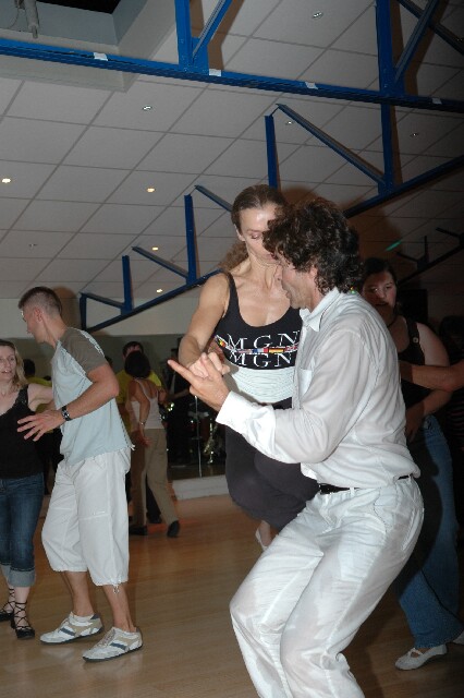 min 2008 06 28 aupra dance 106